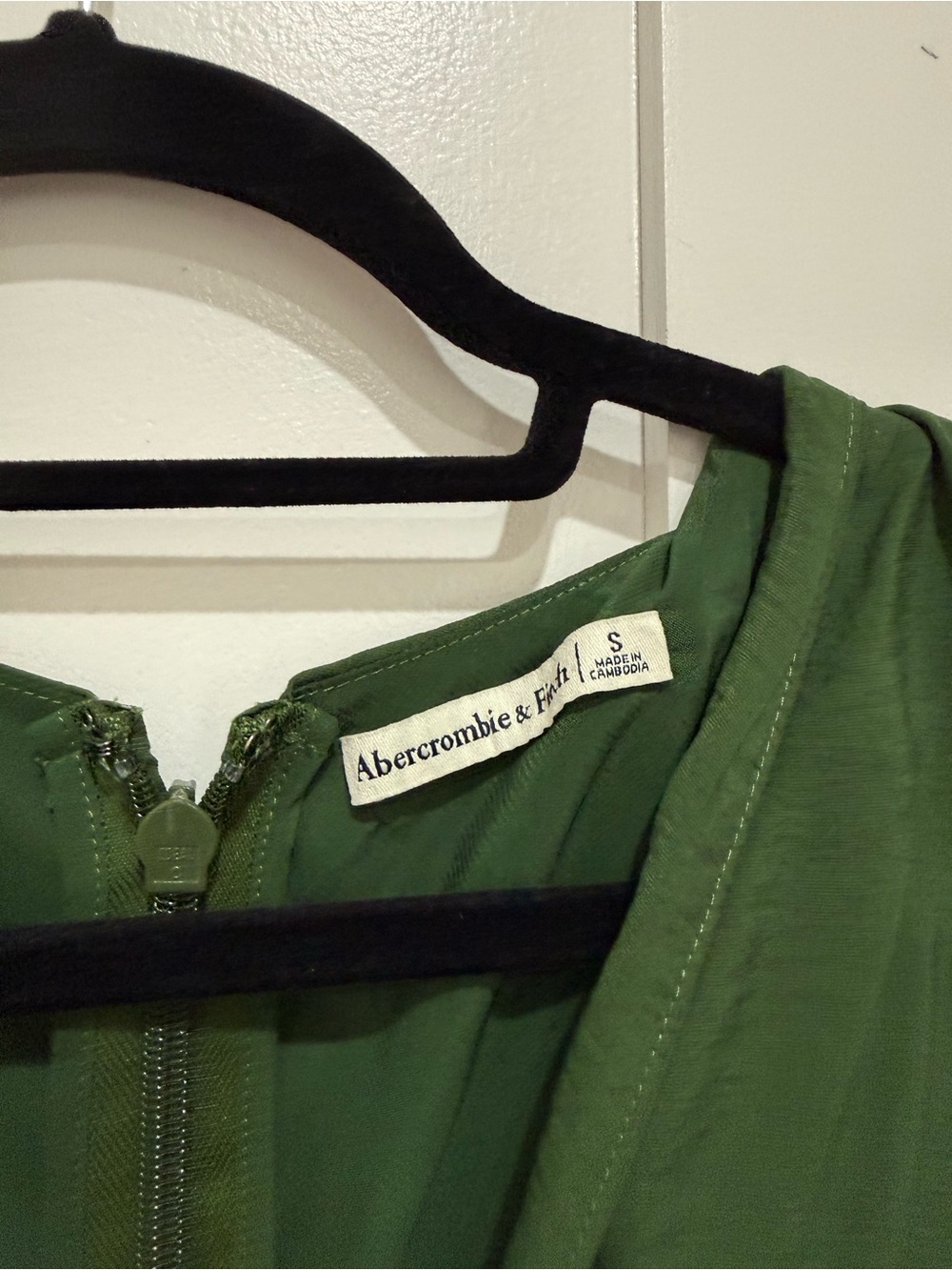 Abercrombie & Fitch Forest Green Sleeveless V-Neck Dress - Picture 4 of 4